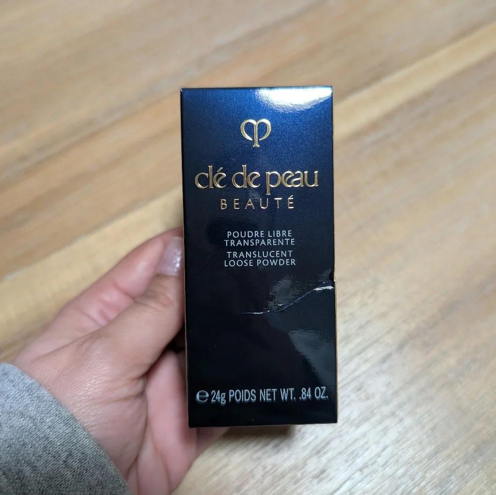 Cle De Peau Translucent Loose Powder